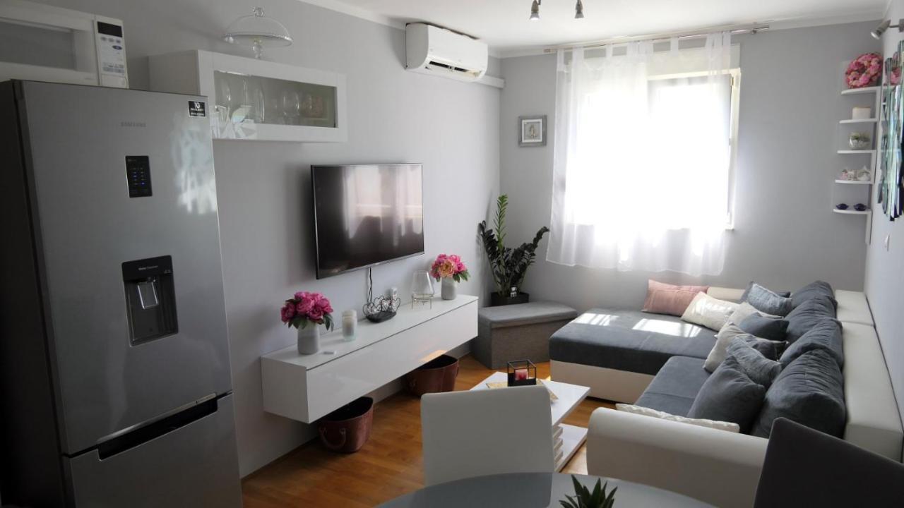 Apartman *Sanja* Omis Apartment Екстериор снимка
